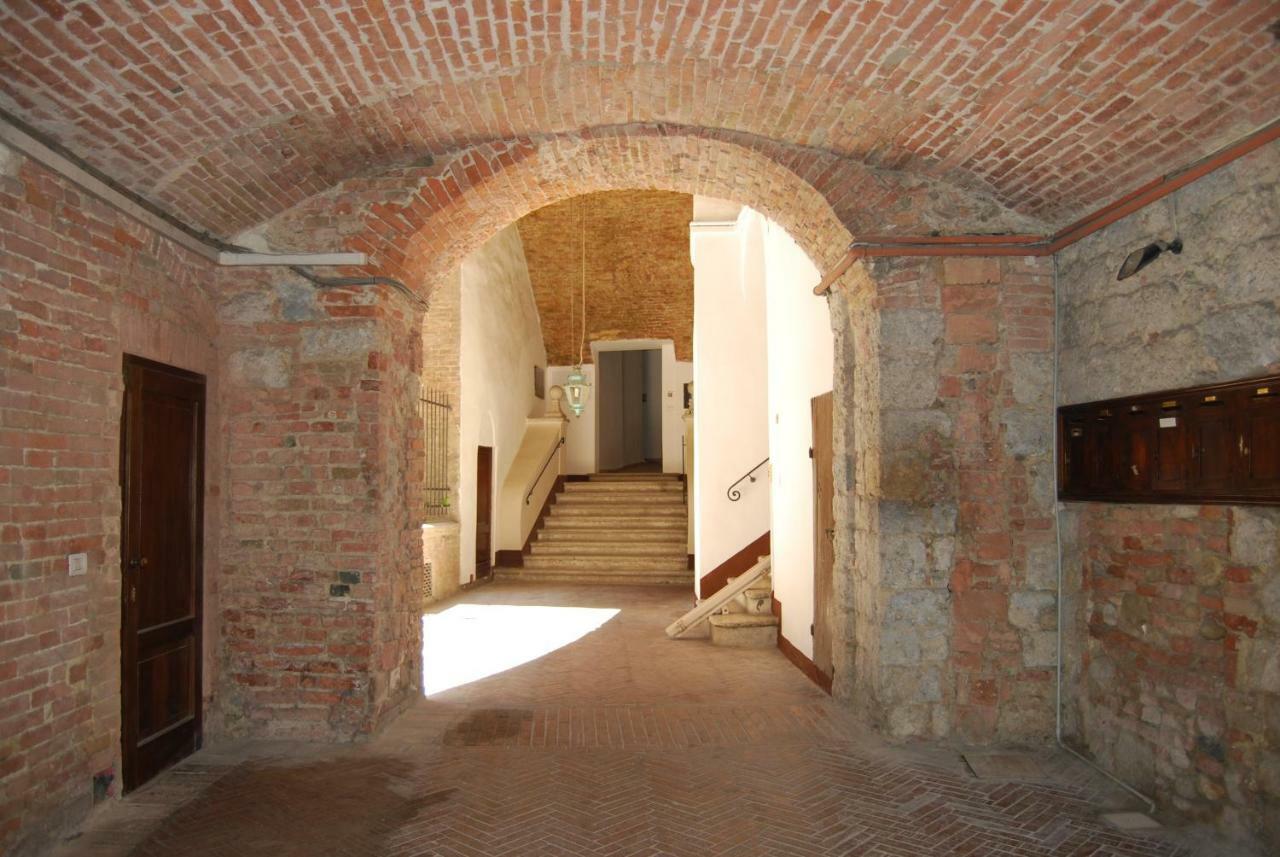 Antica Dimora Del Buongoverno Hotel Siena Luaran gambar
