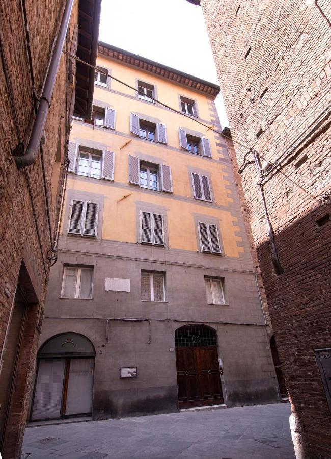 Antica Dimora Del Buongoverno Hotel Siena Luaran gambar